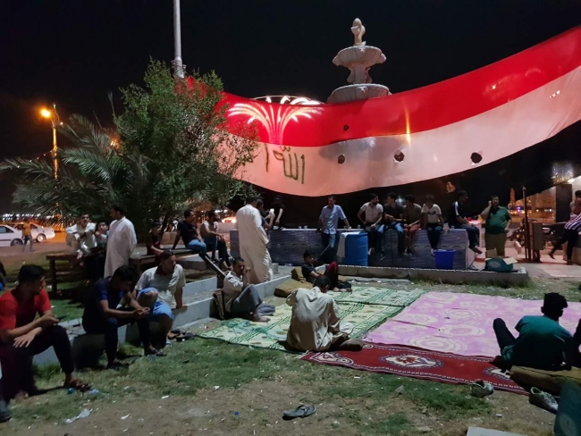 Irak'ın Basra kentinde zehirli su protestosu